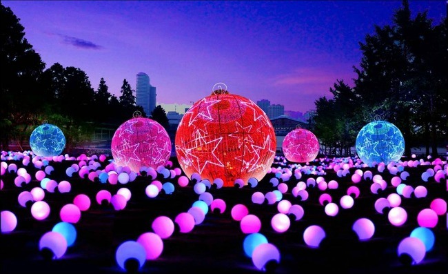 Color-ball-200-pieceIllumination-Summer-Night-Market
